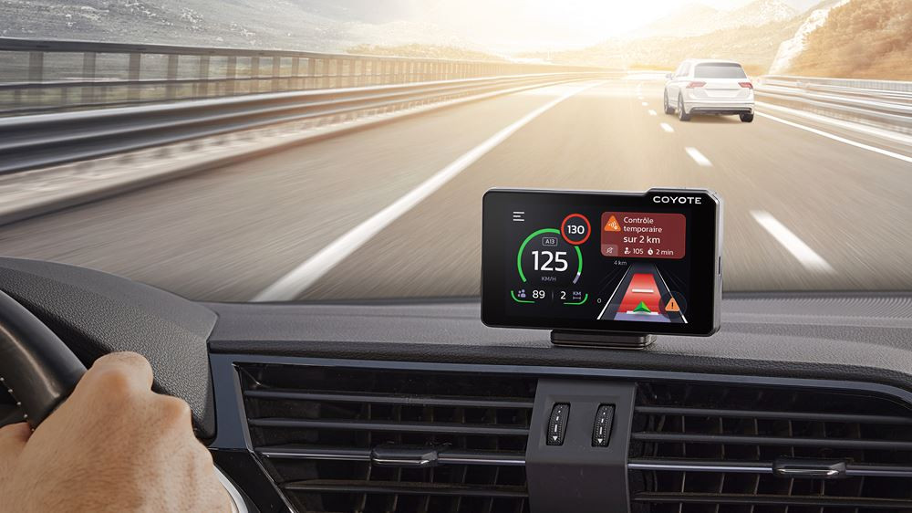 Le boitier connecté Coyote Max devient plus puissant et plus précis